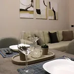 Urban Oasis Apartment *