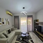 Urban Oasis Apartment *
