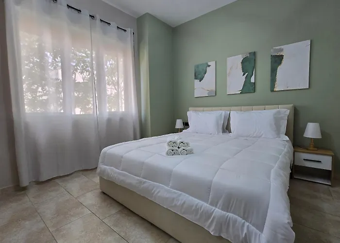 Urban Oasis * Τίρανα